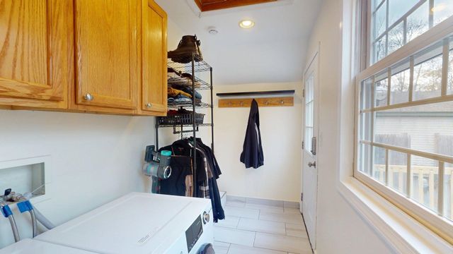 12 Avon Street, Concord, NH 03301