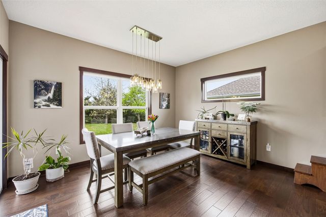 513 Majestic Oak, Solon, IA 52333