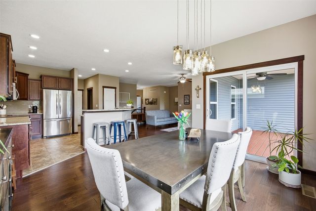 513 Majestic Oak, Solon, IA 52333