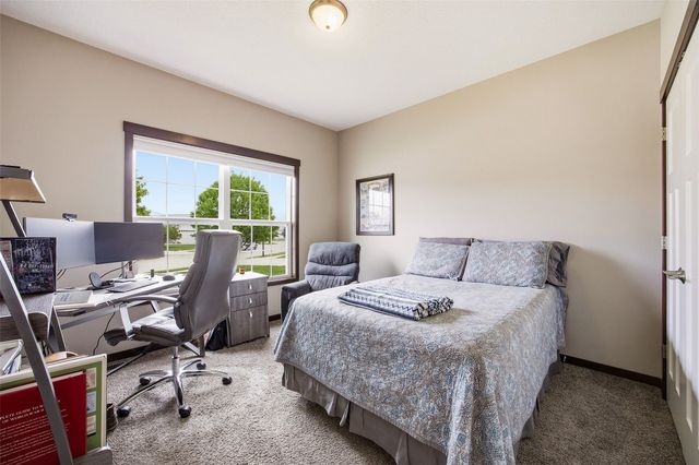 513 Majestic Oak, Solon, IA 52333