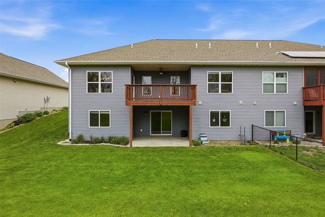 513 Majestic Oak, Solon, IA 52333