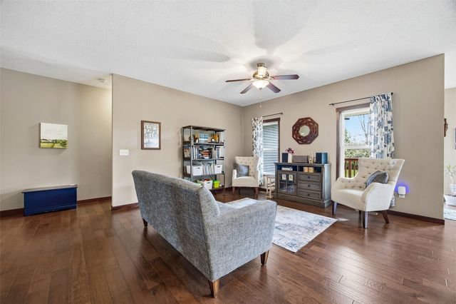 513 Majestic Oak, Solon, IA 52333