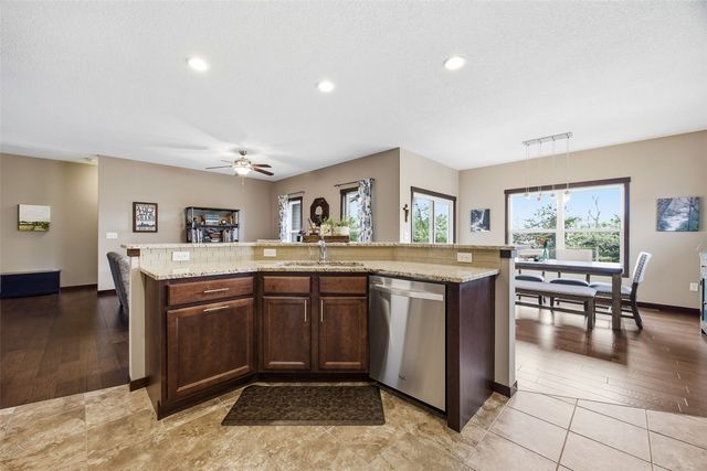 513 Majestic Oak, Solon, IA 52333