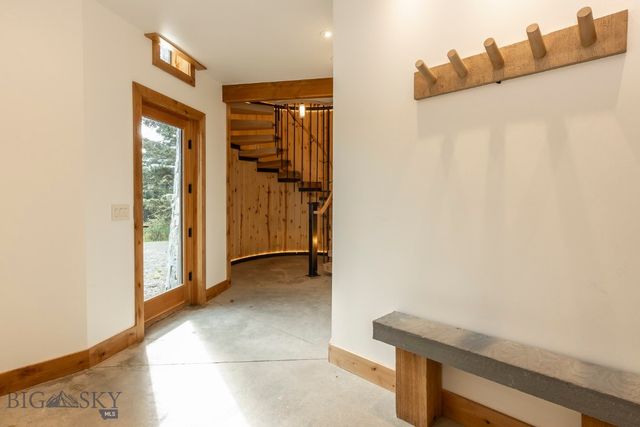 3096 Woodchuck Road, Bozeman, MT 59715