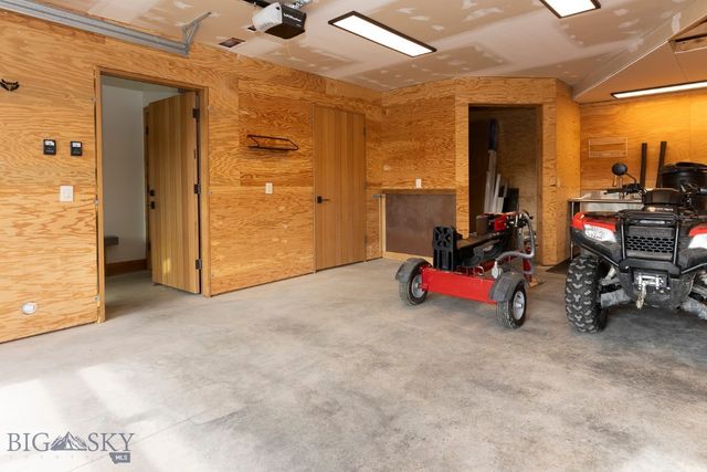 3096 Woodchuck Road, Bozeman, MT 59715