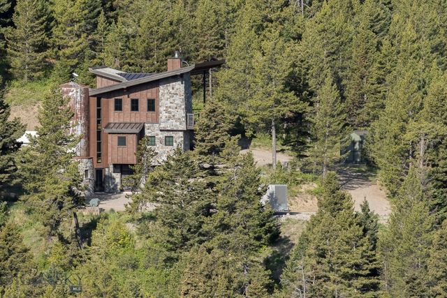 3096 Woodchuck Road, Bozeman, MT 59715