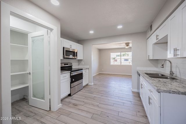 452 S MULBERRY --, Mesa, AZ 85202
