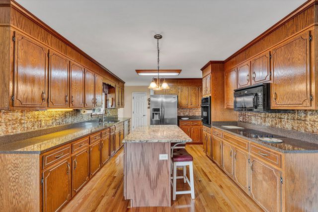 10596 Lee Hwy, Fincastle, VA 24090