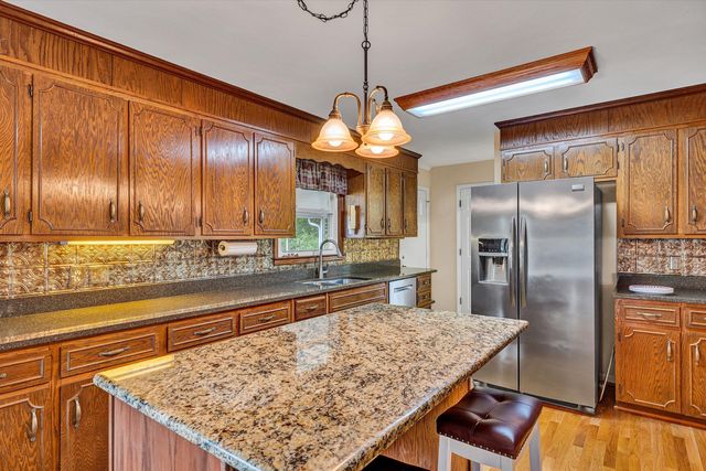 10596 Lee Hwy, Fincastle, VA 24090
