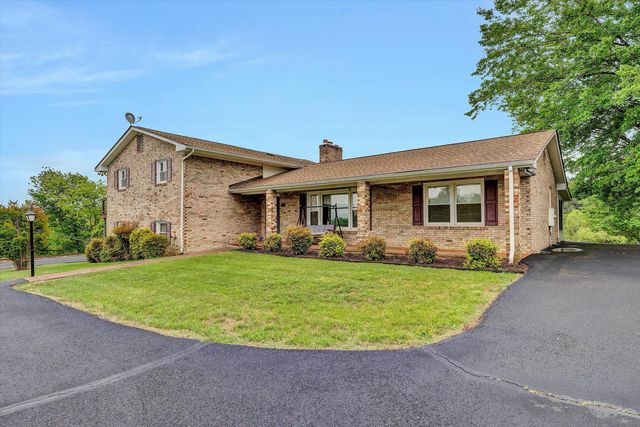 10596 Lee Hwy, Fincastle, VA 24090