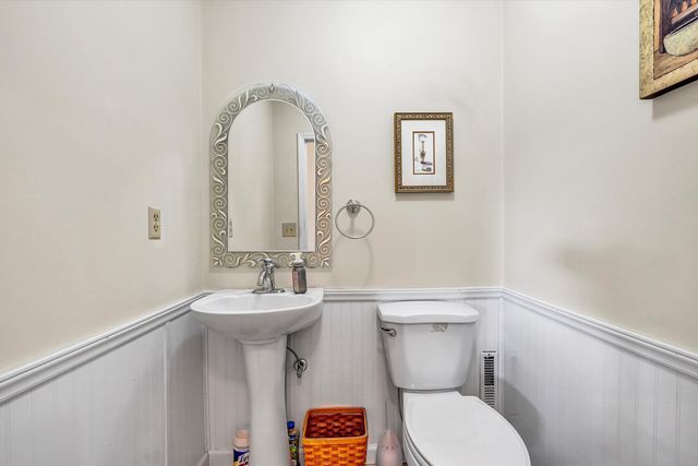 10596 Lee Hwy, Fincastle, VA 24090