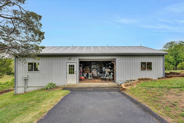 10596 Lee Hwy, Fincastle, VA 24090