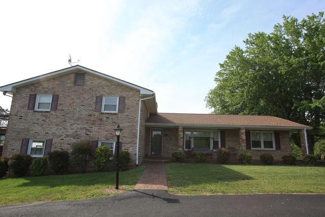 10596 Lee Hwy, Fincastle, VA 24090