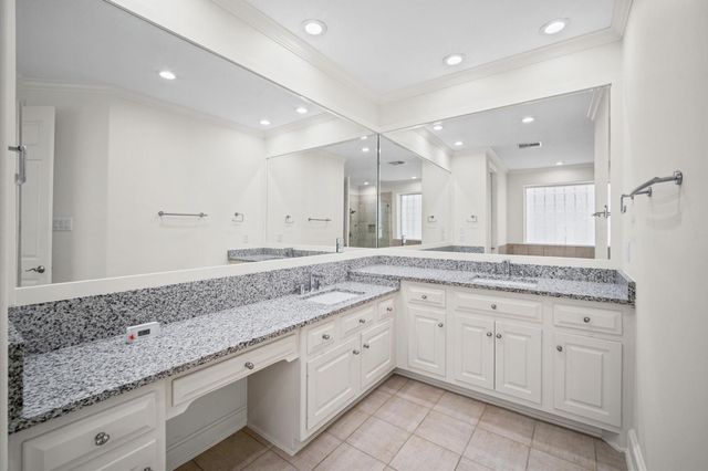 14227 Flower Creek Lane, Houston, TX 77077