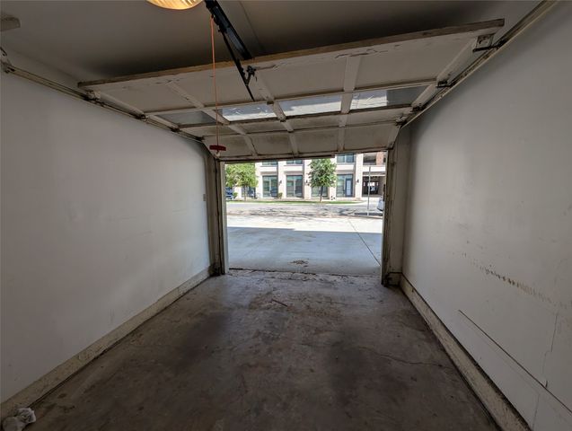 2921 Shelby Avenue, Dallas, TX 75219