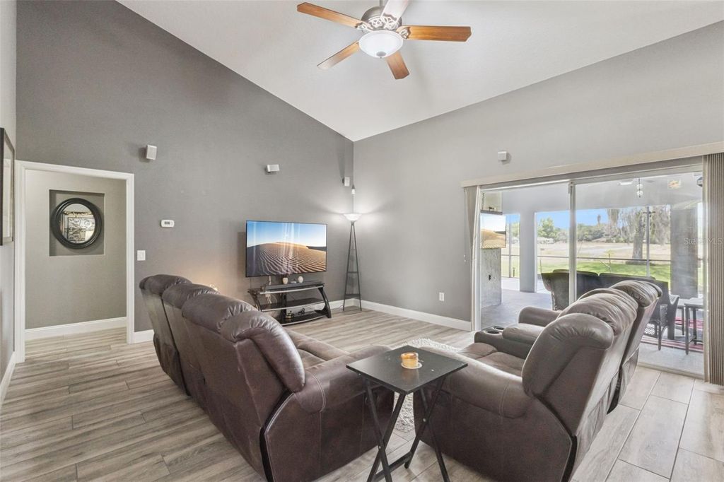 Image 12 of property listing at 31038 FAIRVISTA DRIVE, Tavares, FL 32778