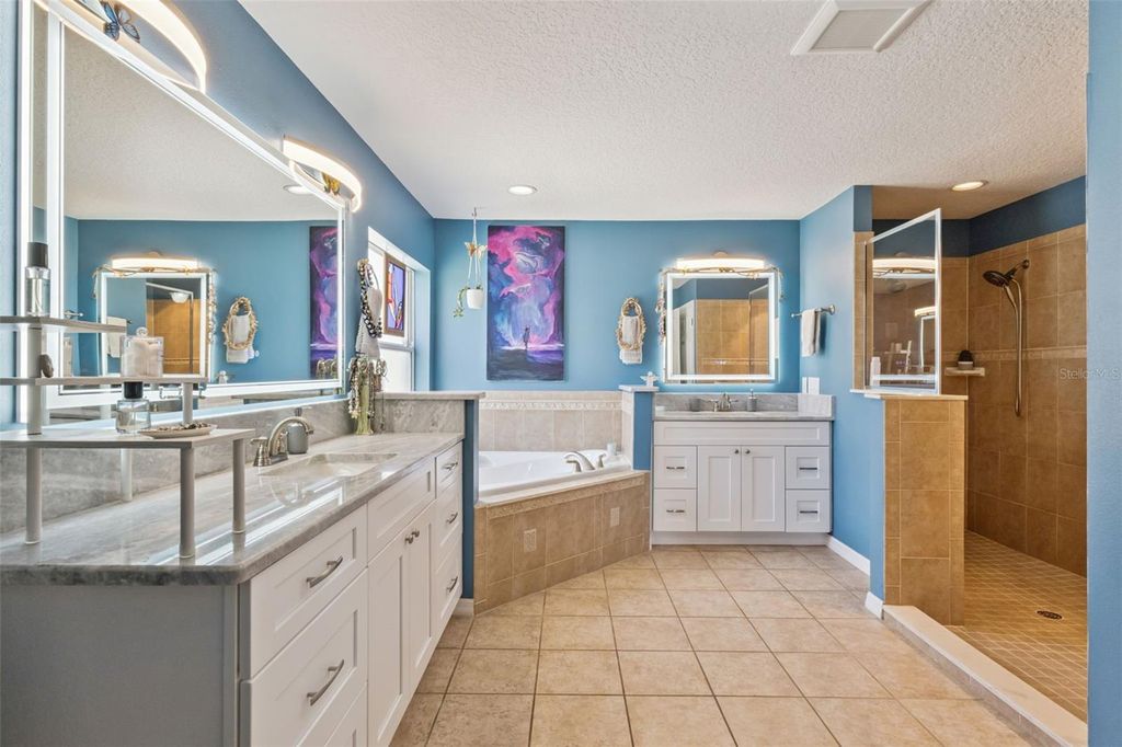 Image 16 of property listing at 31038 FAIRVISTA DRIVE, Tavares, FL 32778