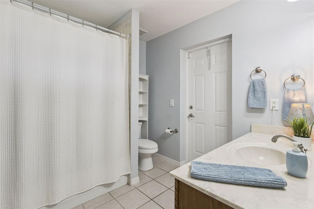 Image 21 of property listing at 31038 FAIRVISTA DRIVE, Tavares, FL 32778