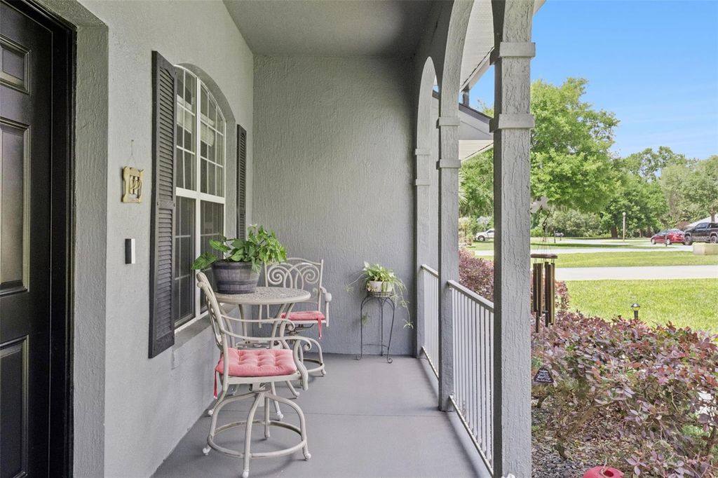 Image 5 of property listing at 31038 FAIRVISTA DRIVE, Tavares, FL 32778