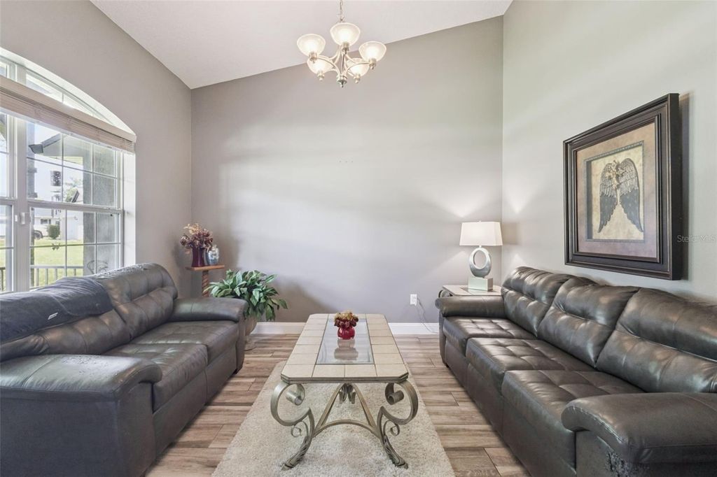 Image 6 of property listing at 31038 FAIRVISTA DRIVE, Tavares, FL 32778