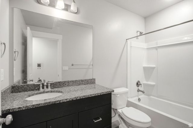 7926 N BRISTLECONE RD, Eagle Mountain, UT 84005