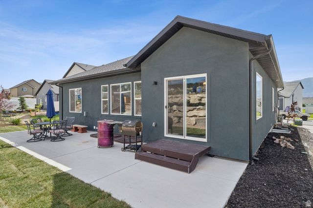 7926 N BRISTLECONE RD, Eagle Mountain, UT 84005