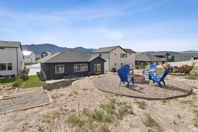 7926 N BRISTLECONE RD, Eagle Mountain, UT 84005