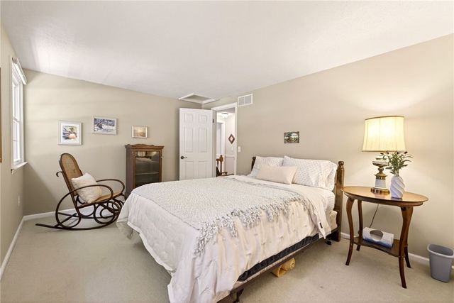 1111 Everwild Vw, Webster, NY 14580