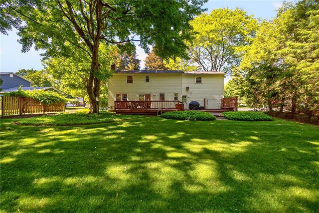 1111 Everwild Vw, Webster, NY 14580