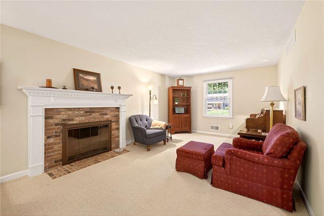 1111 Everwild Vw, Webster, NY 14580