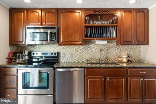 721 HAMILTON AVE, Roebling, NJ 08554