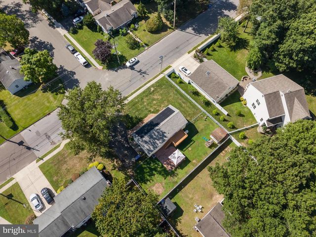 721 HAMILTON AVE, Roebling, NJ 08554