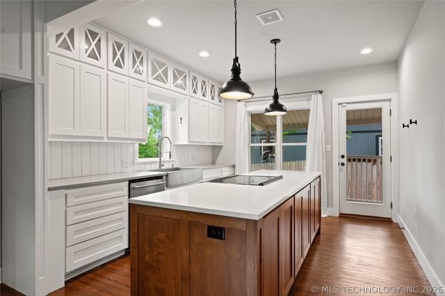 3635 S Louisville Avenue, Tulsa, OK 74135