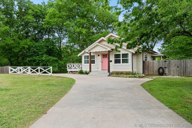 3635 S Louisville Avenue, Tulsa, OK 74135