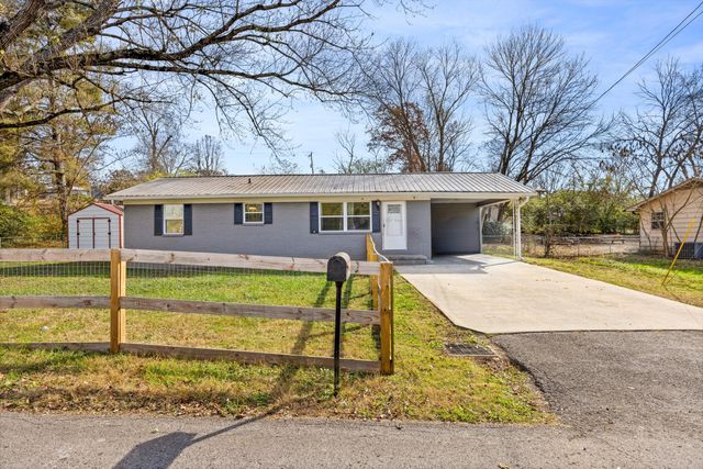 2801 Midfield Circle SE, Cleveland, TN 37323