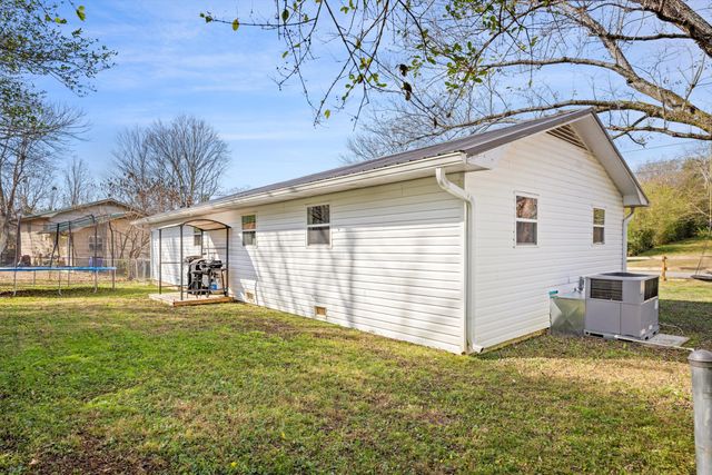2801 Midfield Circle SE, Cleveland, TN 37323