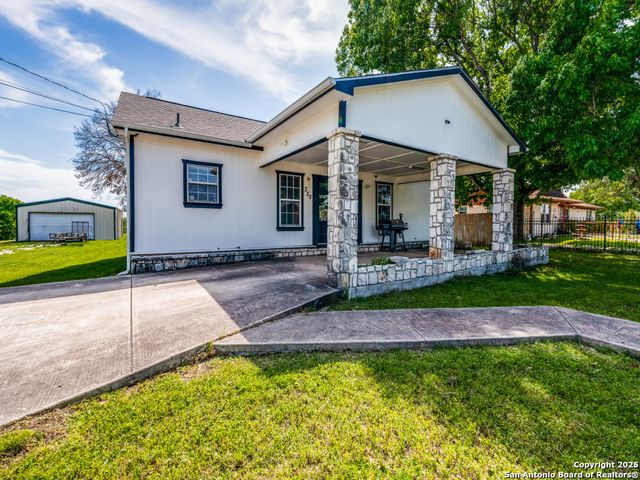 320 W Mally, San Antonio, TX 78221