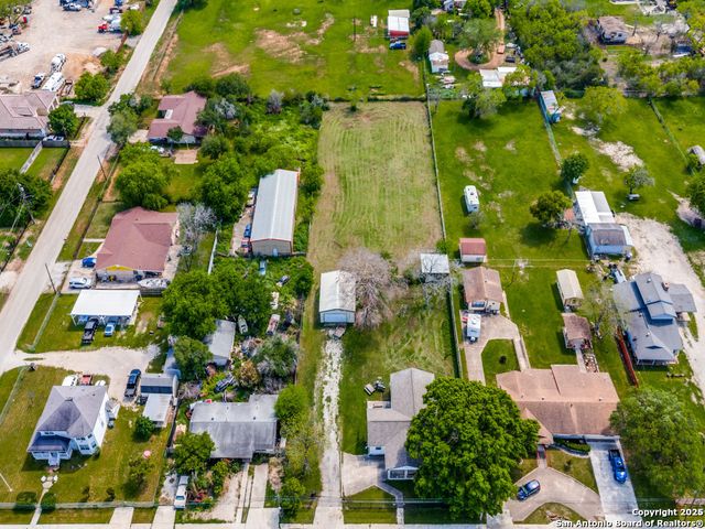 320 W Mally, San Antonio, TX 78221