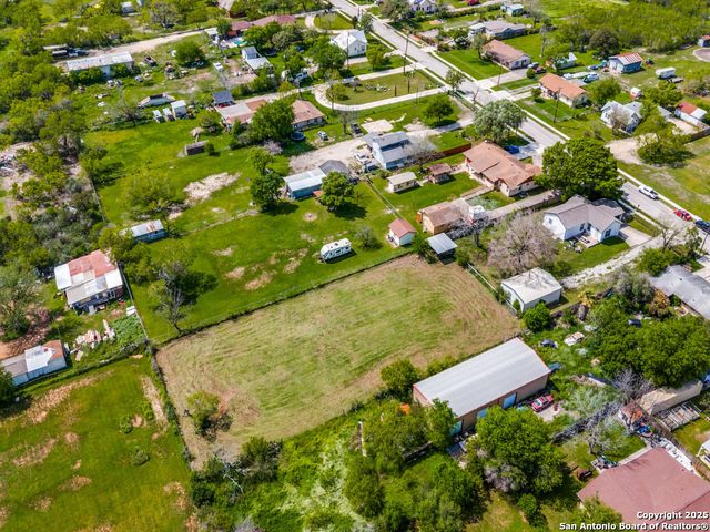 320 W Mally, San Antonio, TX 78221