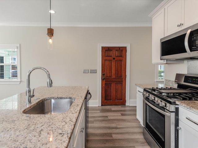 400 Sumter Street, Charleston, SC 29403