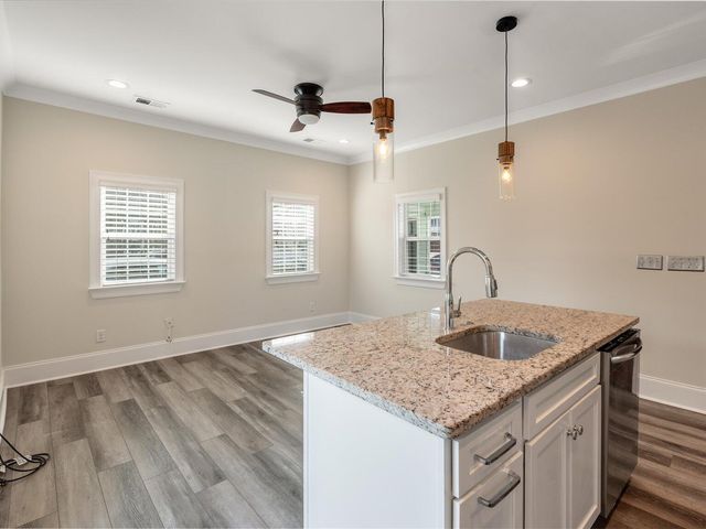 400 Sumter Street, Charleston, SC 29403