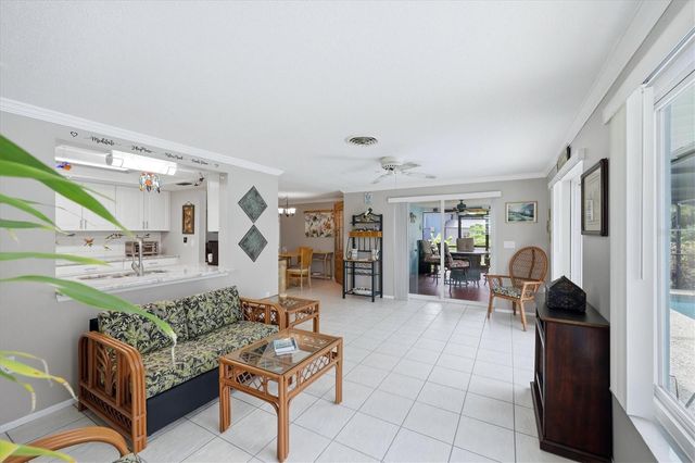 383 E WENTWORTH CIRCLE, Englewood, FL 34223