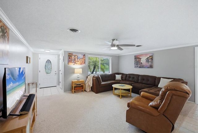 383 E WENTWORTH CIRCLE, Englewood, FL 34223