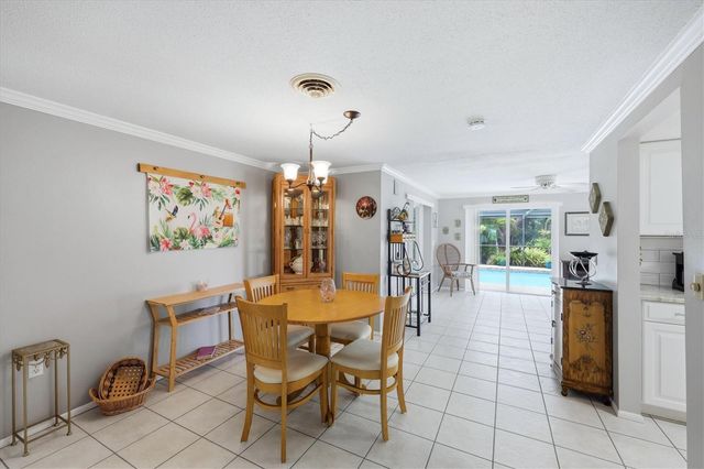 383 E WENTWORTH CIRCLE, Englewood, FL 34223