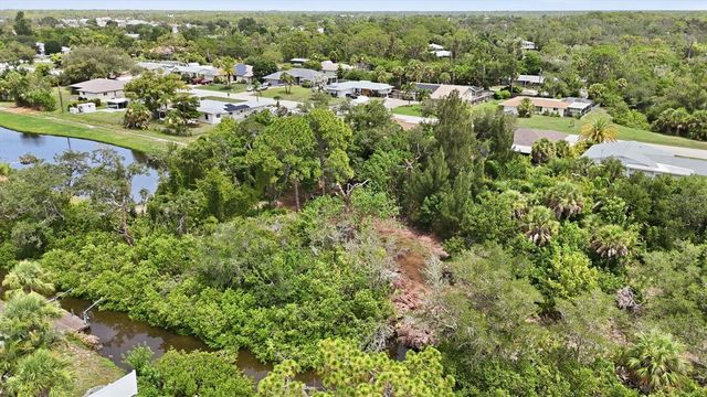 383 E WENTWORTH CIRCLE, Englewood, FL 34223