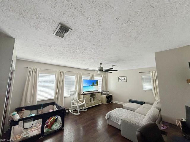 221 De Soto AVE, Clewiston, FL 33440