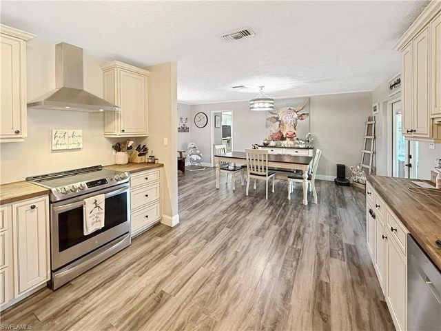 221 De Soto AVE, Clewiston, FL 33440