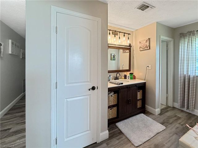 221 De Soto AVE, Clewiston, FL 33440