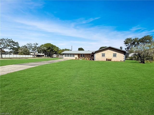 221 De Soto AVE, Clewiston, FL 33440