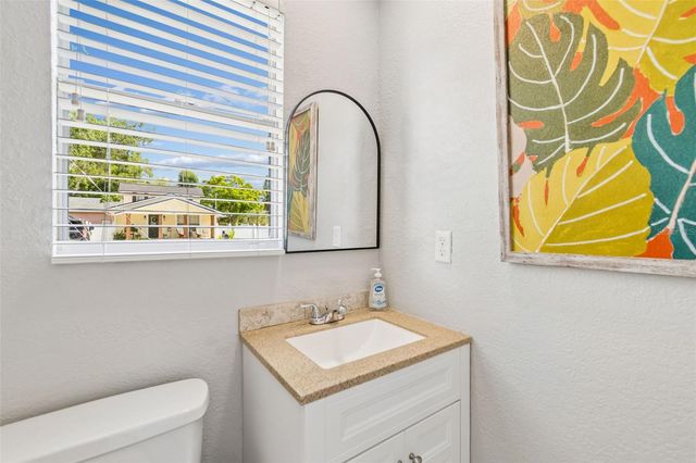 3901 N OLA AVENUE, Tampa, FL 33603